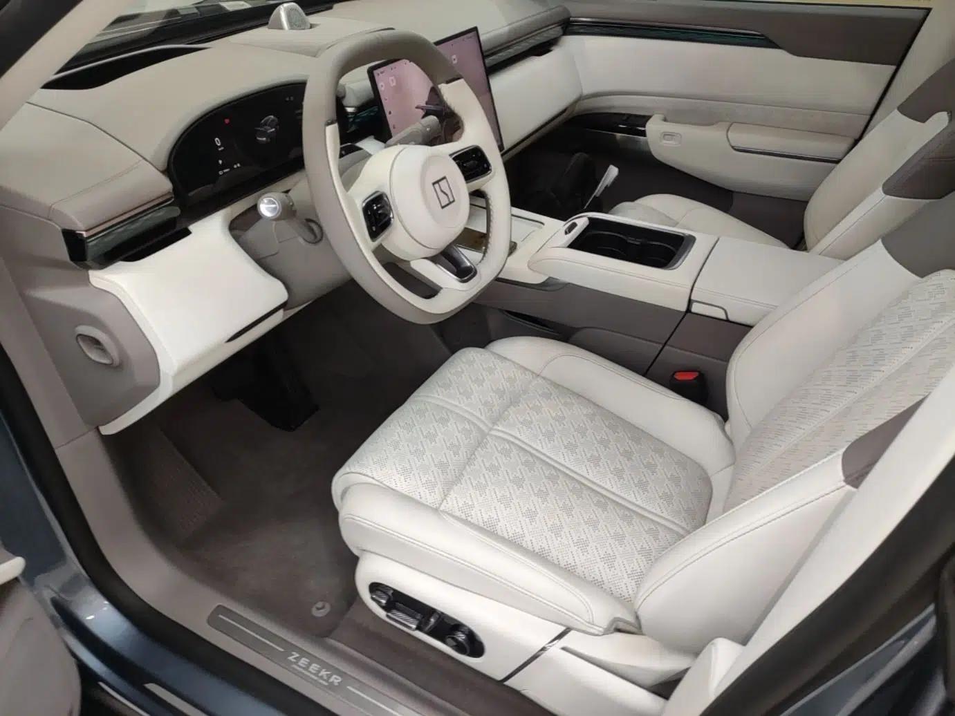 Zeekr 7X 2025 100kWh Long-Range All-Wheel Drive Intelligent Driving Version — миниатюра 18