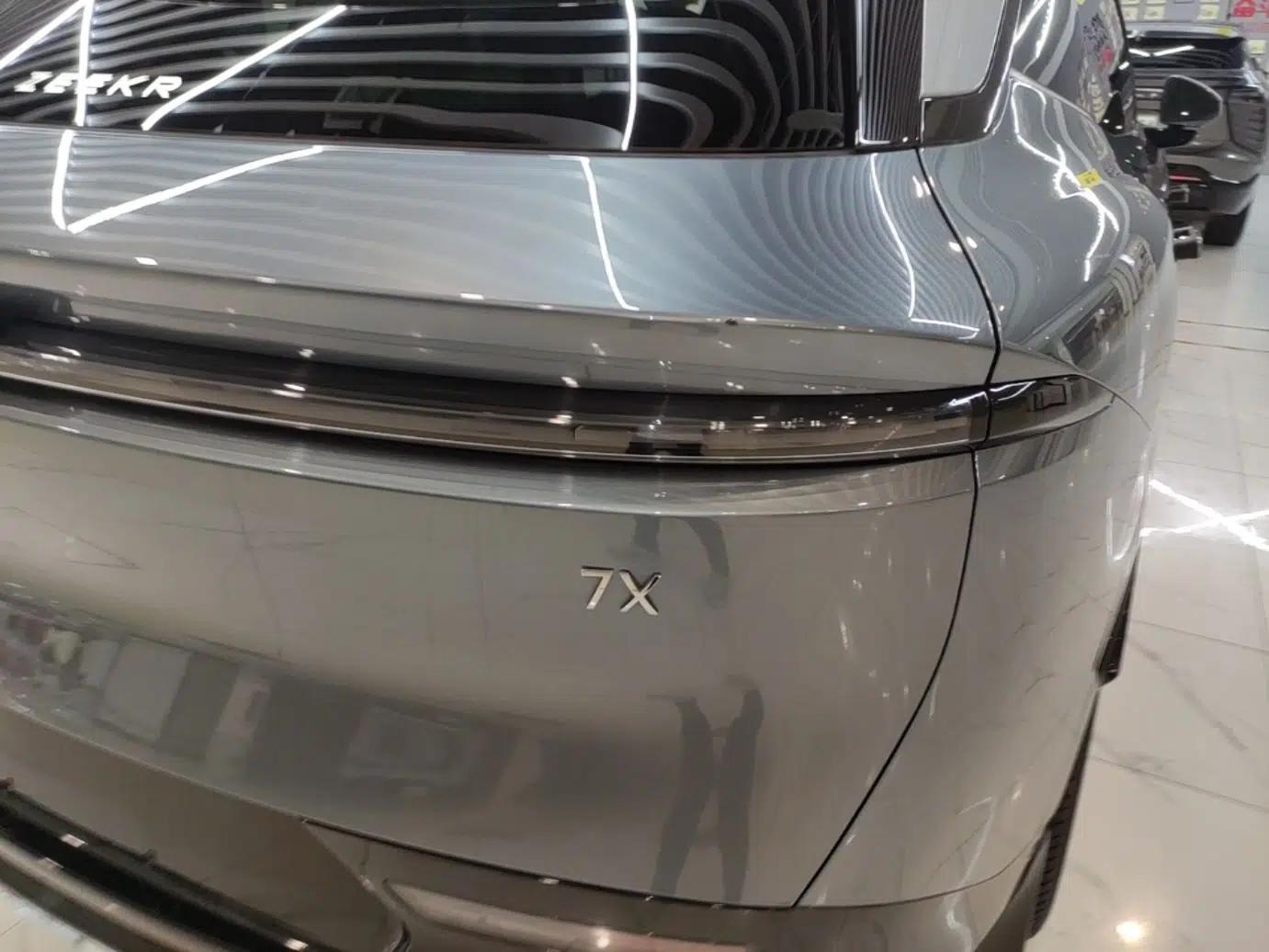 Zeekr 7X 2025 100kWh Long-Range All-Wheel Drive Intelligent Driving Version — миниатюра 7