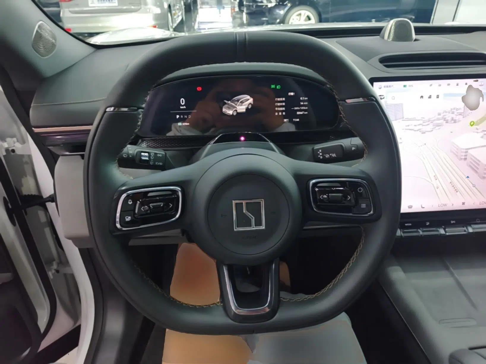 Zeekr 7X 2025 75 kWh Rear-Wheel Drive Intelligent Driving Version — миниатюра 13