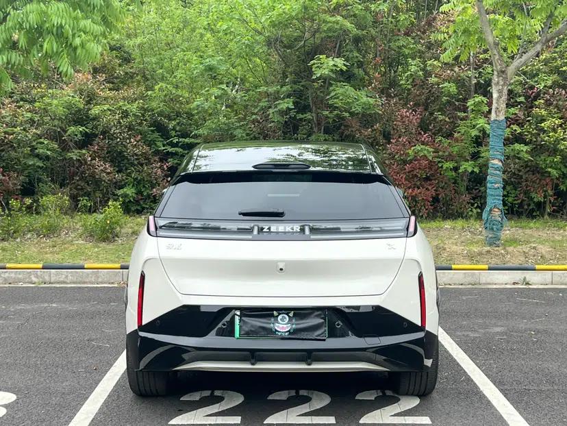 Zeekr X 2025 Four-Seater Rear-Drive Cube Version — миниатюра 8
