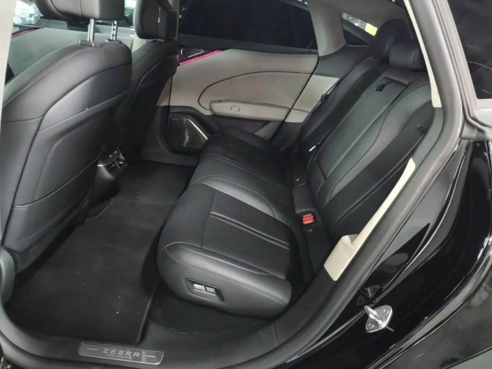 Zeekr 007 2024 Rear-Drive Enhanced Version 75 kWh — миниатюра 20