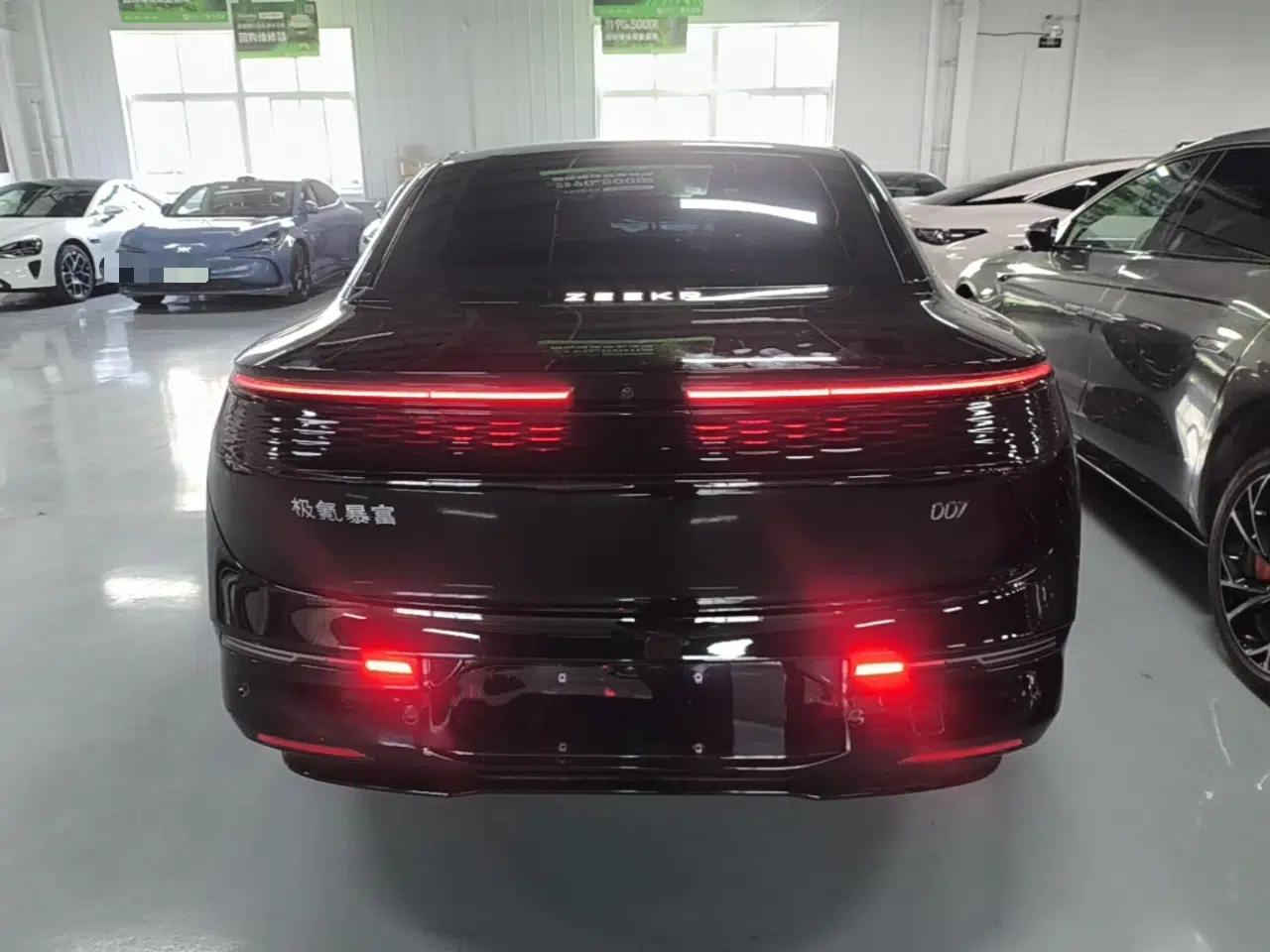Zeekr 007 2024 Rear-Drive Enhanced Version 75 kWh — миниатюра 5