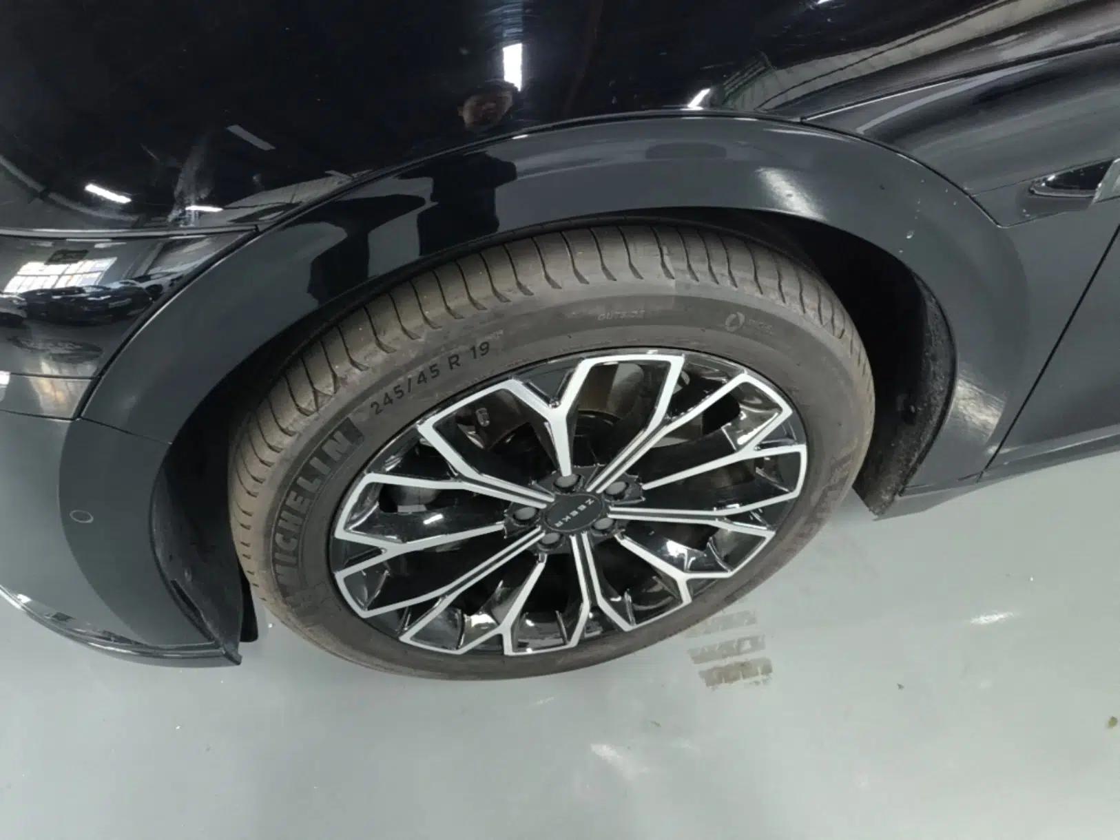 Zeekr 007 2024 Rear-Drive Enhanced Version 75 kWh — миниатюра 8
