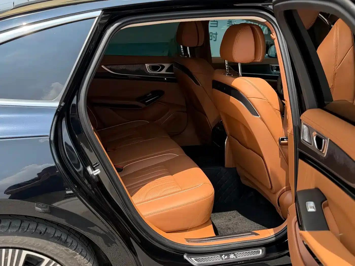 Hongqi H9 2025 2.0T 2WD Flagship Luxury Business Edition 5-seater — миниатюра 10