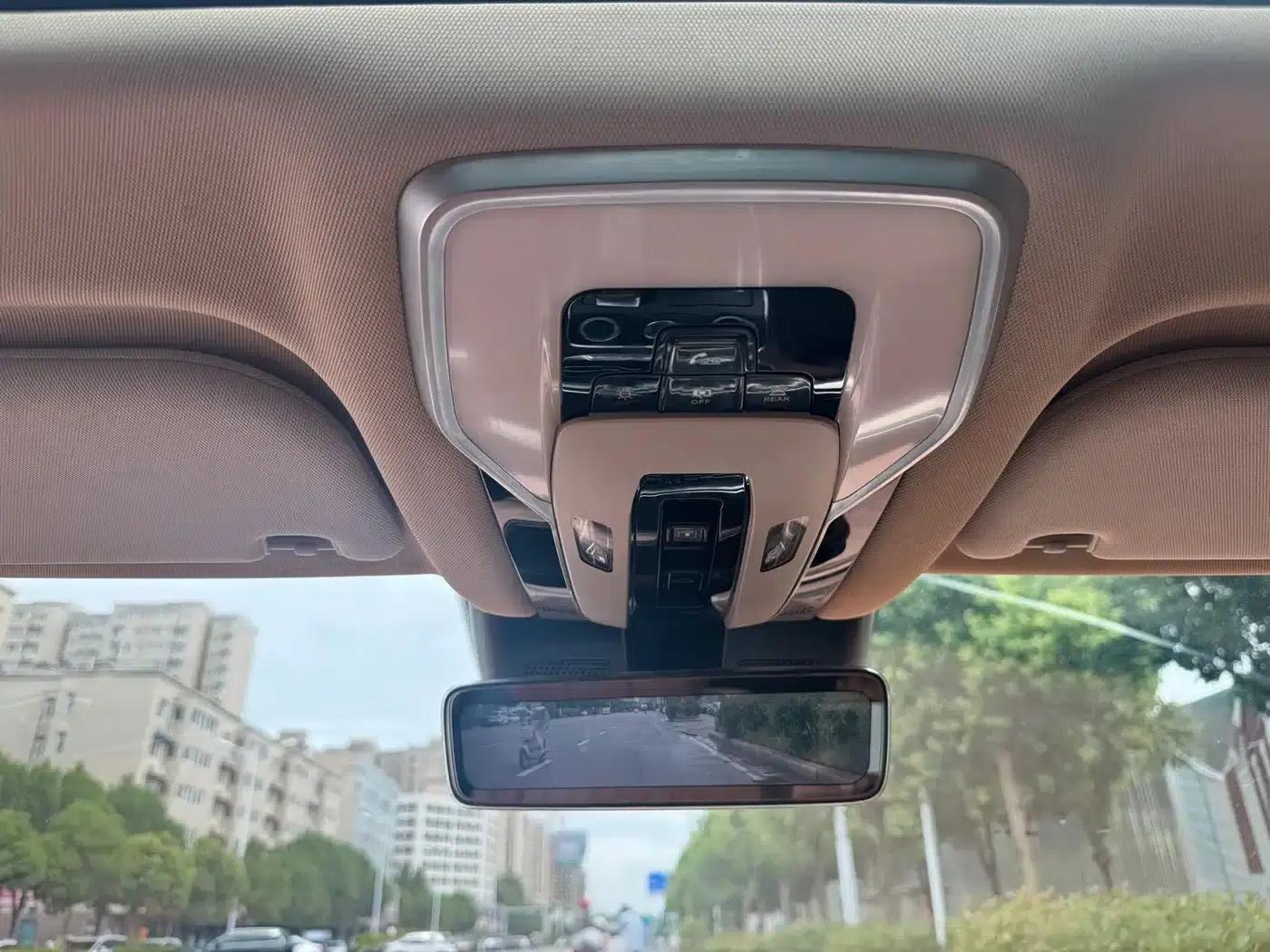 Hongqi H9 2023 2.0T Intelligent Flagship Edition — миниатюра 11