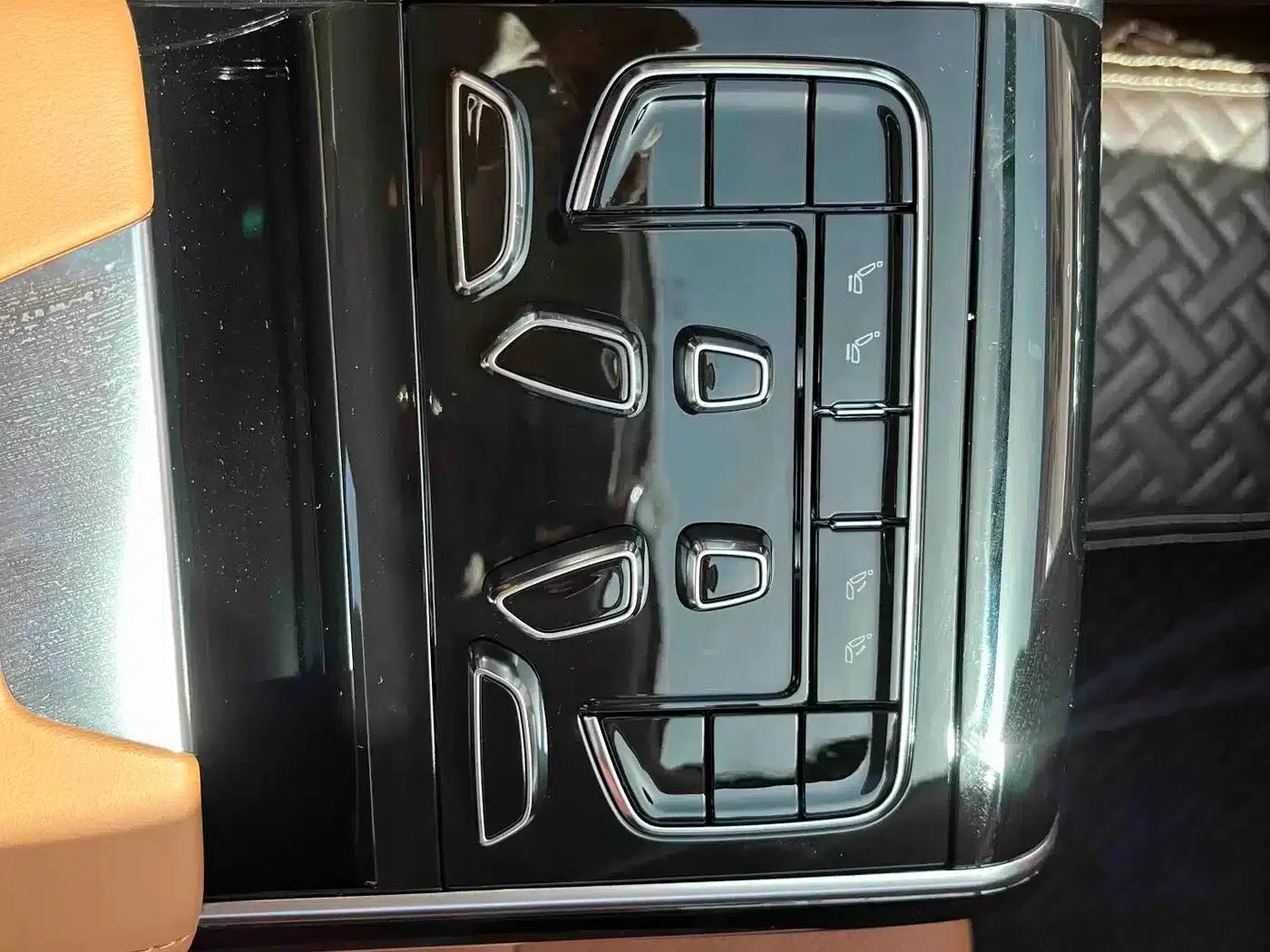Hongqi H9 2020 2.0T Intelligent Flagship Edition — миниатюра 13