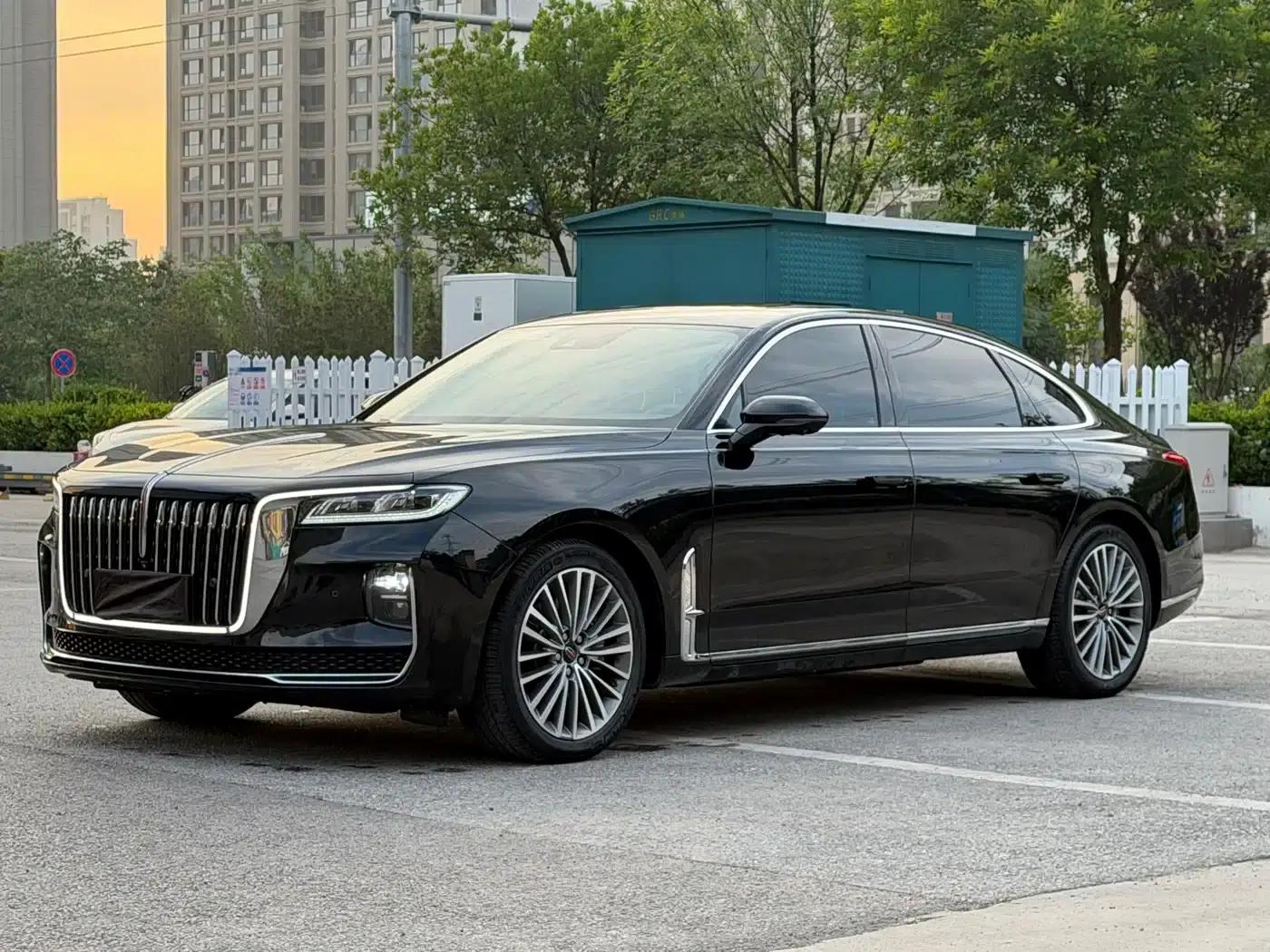 Hongqi H9 2022 2.0T Intelligent Flagship Edition — миниатюра 1