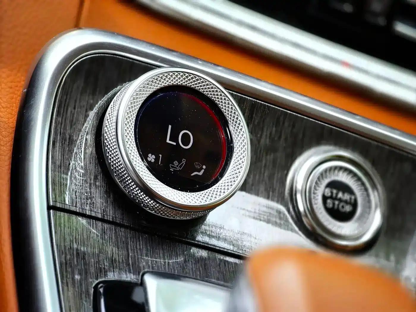 Hongqi H9 2022 3.0T Intelligent Flagship Four-Seat Edition — миниатюра 21