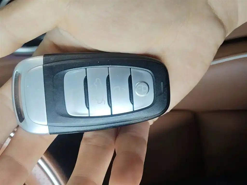 Hongqi H9 2022 2.0T Intelligent Flagship Edition — миниатюра 9