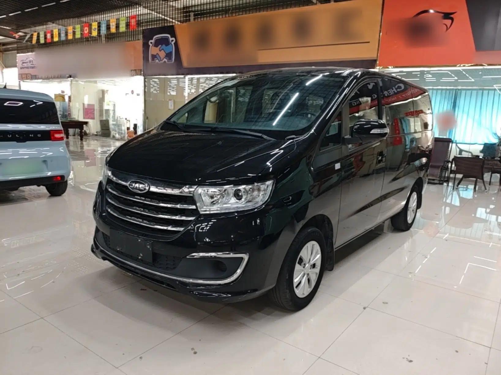 JAC Refine M3 2022 1.8L 7-seat Standard Edition — миниатюра 1