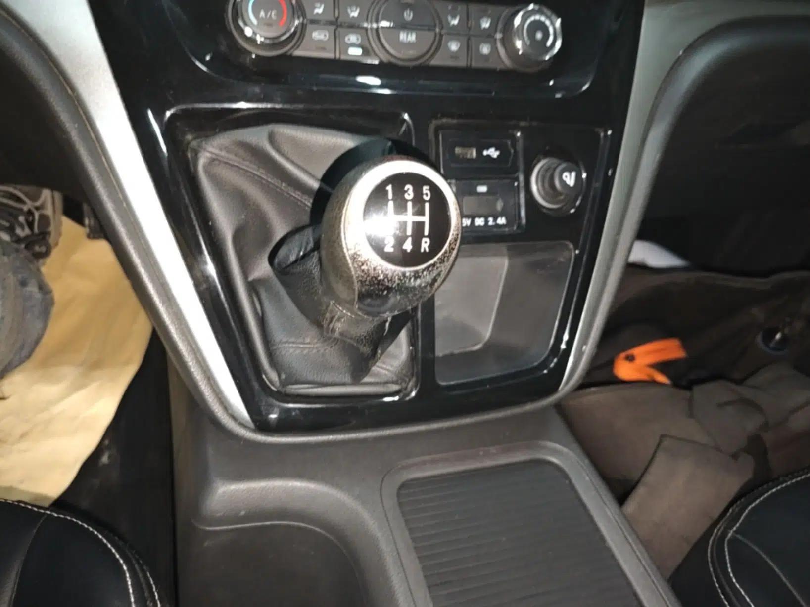 JAC Refine M3 2022 1.8L 7-seat Standard Edition — миниатюра 16