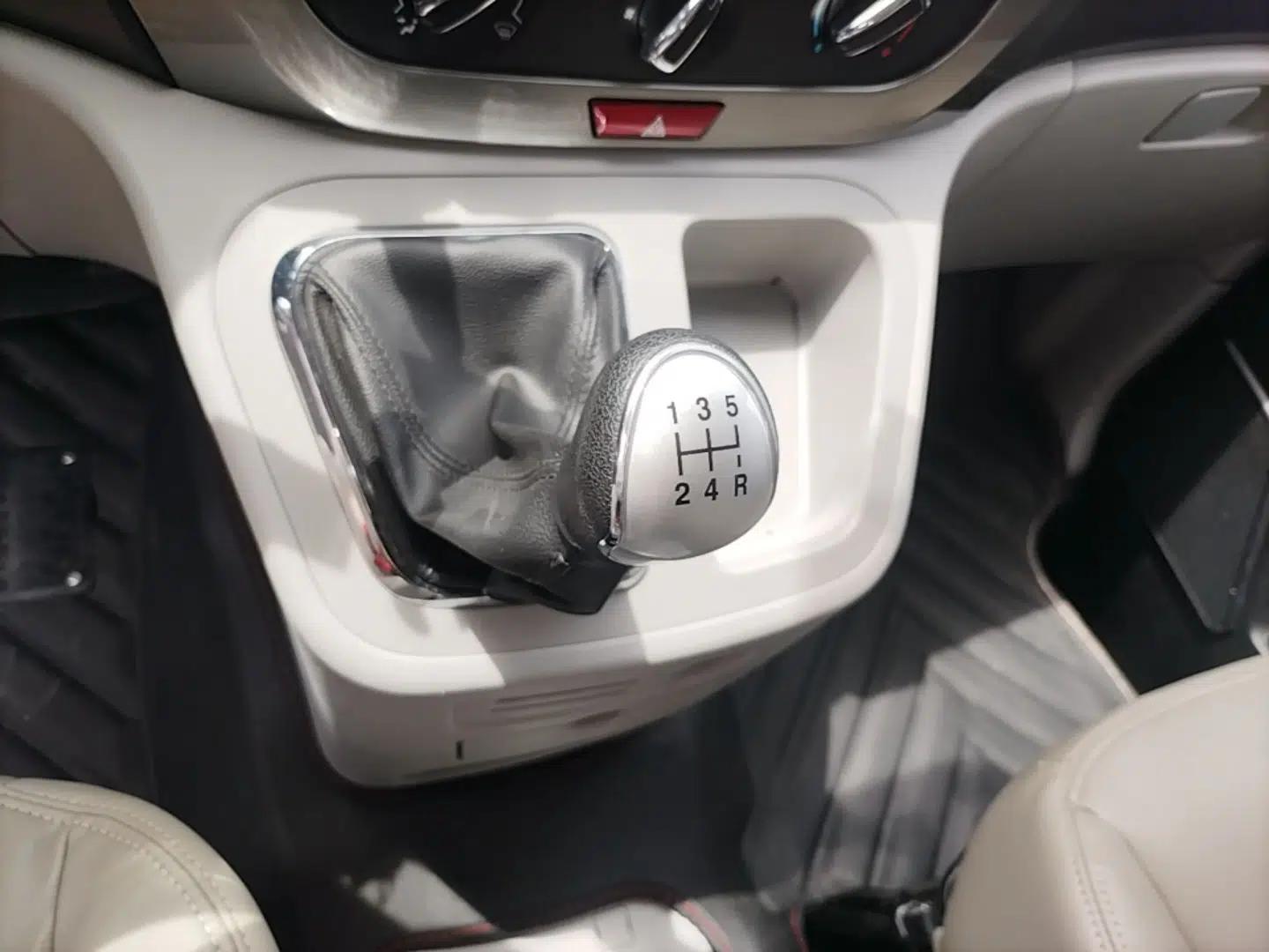 JAC Refine M3 2022 PLUS IKEA High-Power Version 1.5T Comfort Model — миниатюра 16