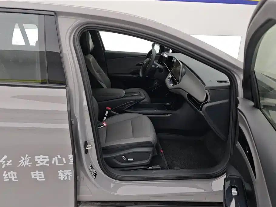 Hongqi EH7 2025 640 AWD Smart Selection Edition — миниатюра 8
