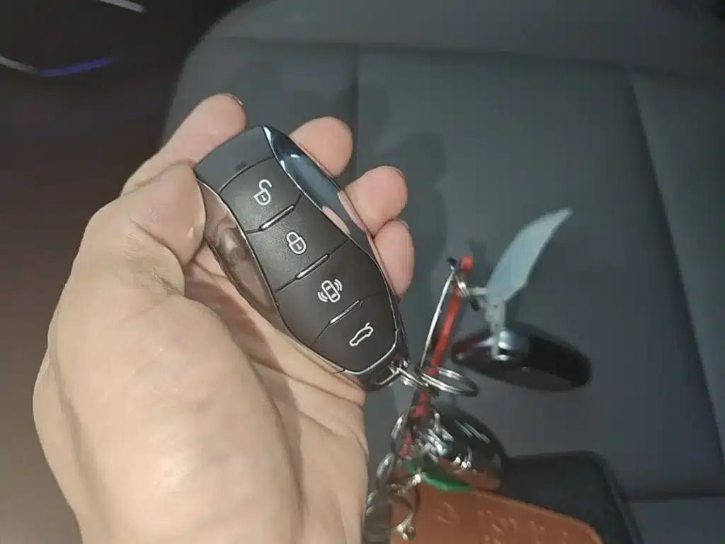 Hongqi EH7 2025 600 Smart Selection Edition — миниатюра 9