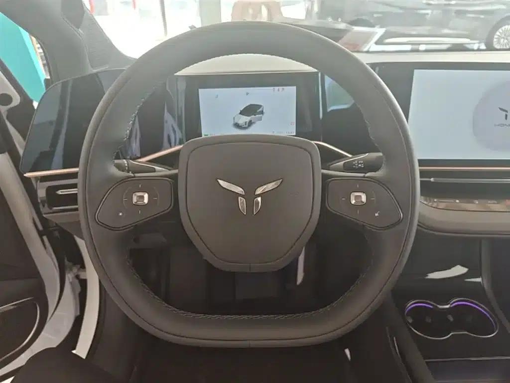 Hongqi EH7 2025 600 Smart Selection Edition — миниатюра 11