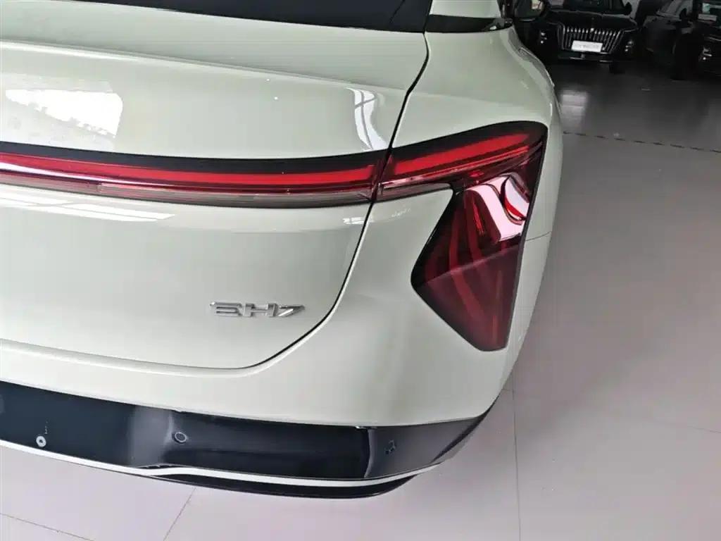 Hongqi EH7 2025 600 Smart Selection Edition — миниатюра 8