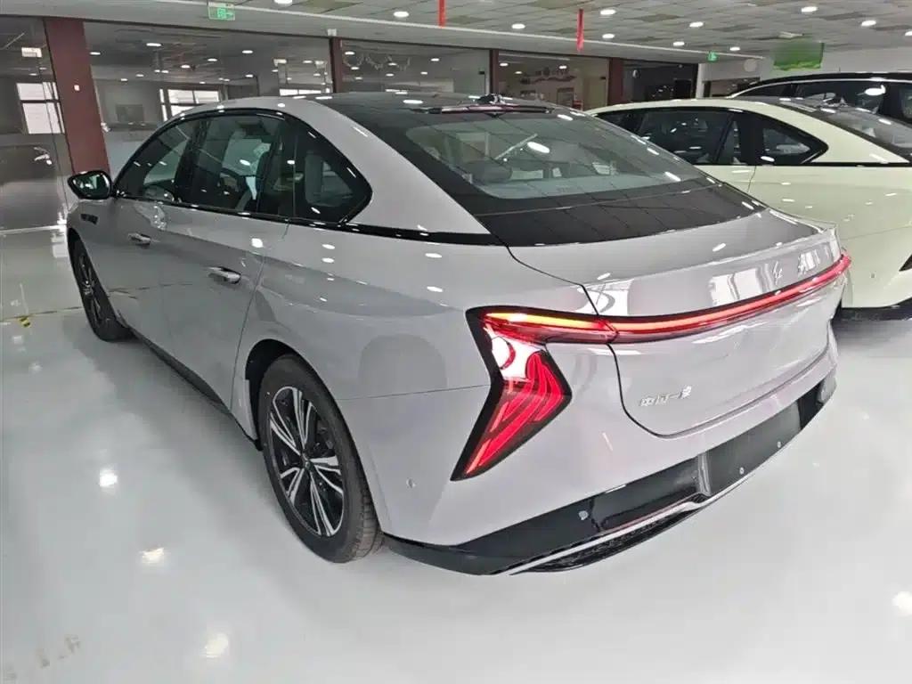 Hongqi EH7 2025 600 Smart Selection Edition — миниатюра 5