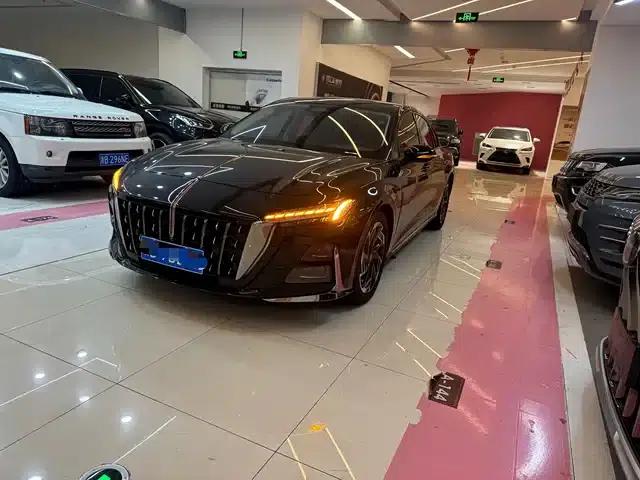 Hongqi H6 2023 2.0T Elegant Edition