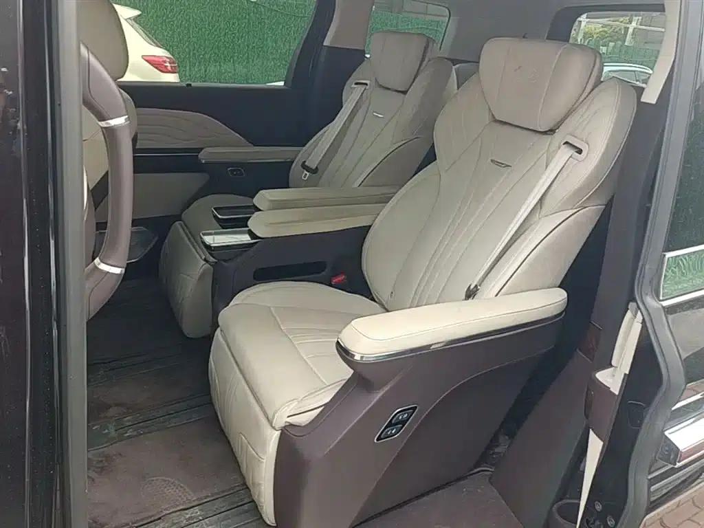 Hongqi HQ9 2023 2.0T Intelligent Flagship Edition — миниатюра 17