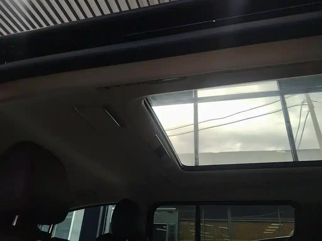 Hongqi HQ9 2023 2.0T Intelligent Flagship Edition — миниатюра 18