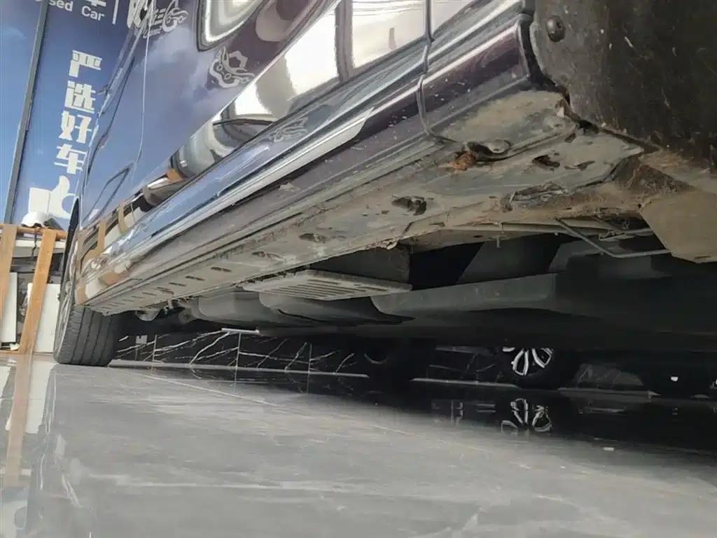 Hongqi HQ9 2023 2.0T Intelligent Flagship Edition — миниатюра 21