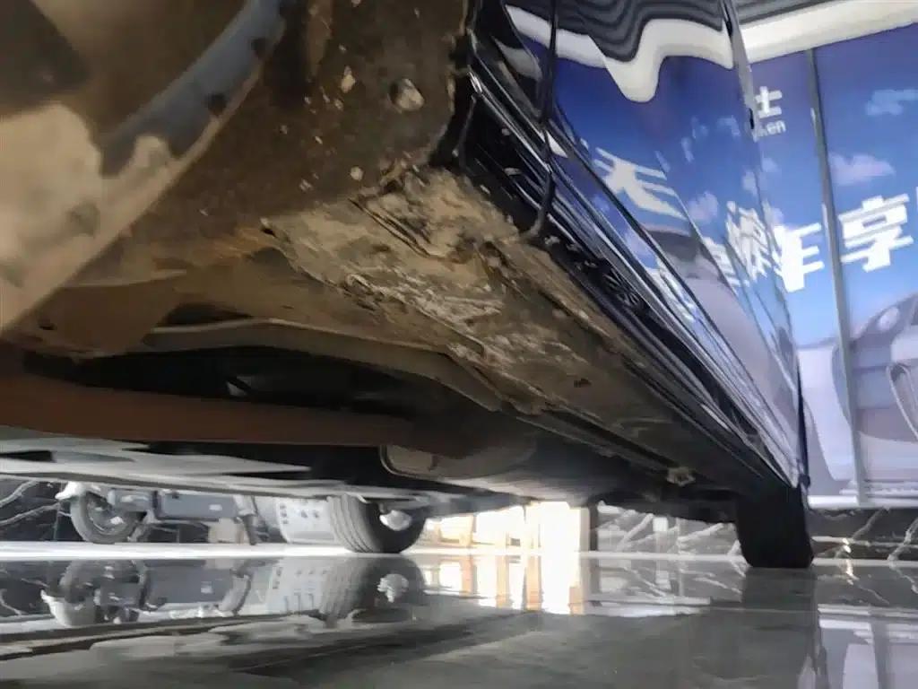 Hongqi HQ9 2023 2.0T Intelligent Flagship Edition — миниатюра 22