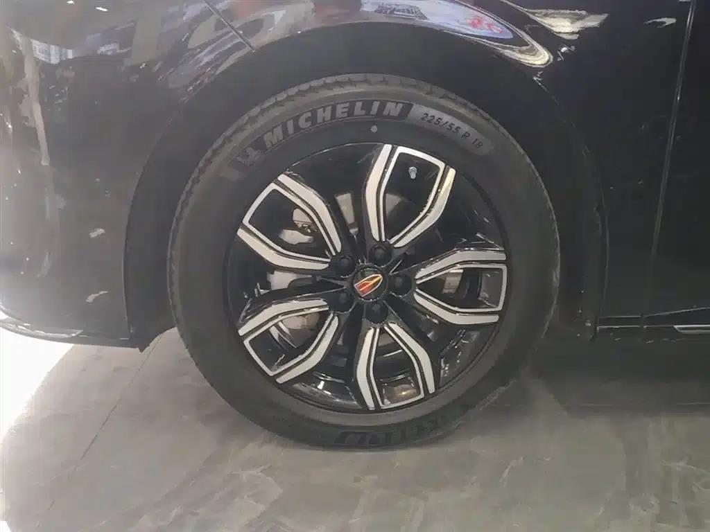 Hongqi HQ9 2023 2.0T Intelligent Flagship Edition — миниатюра 23