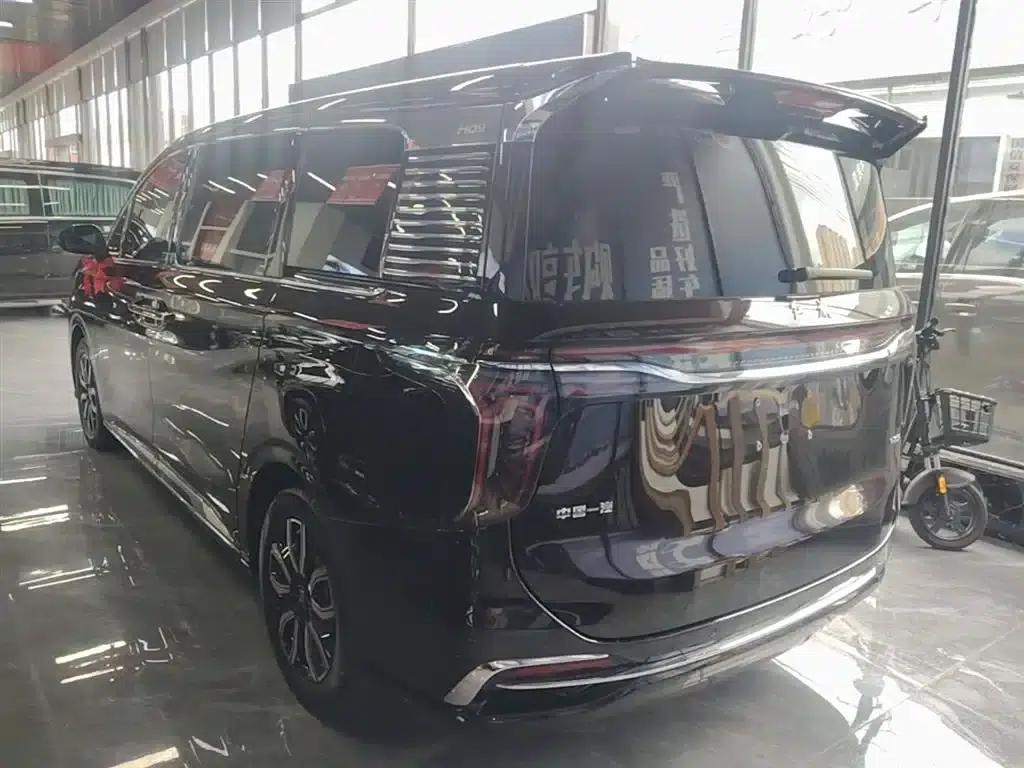 Hongqi HQ9 2023 2.0T Intelligent Flagship Edition — миниатюра 5