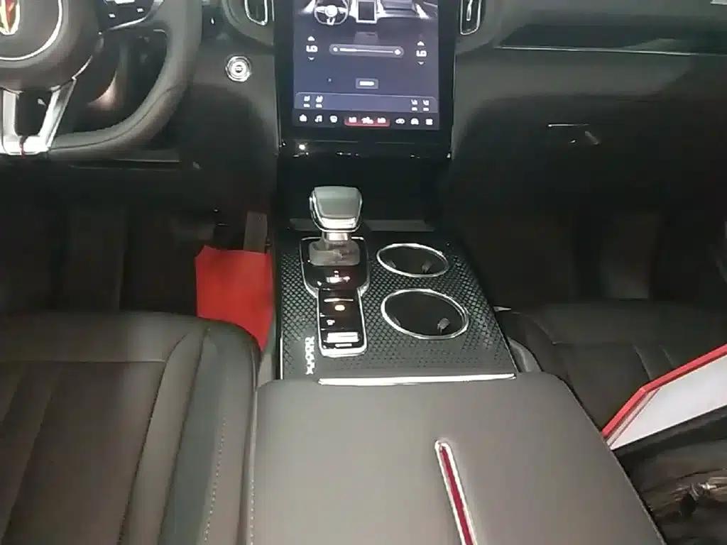 Hongqi HS3 PHEV 2024 Model, 115km/h Performance Edition — миниатюра 14