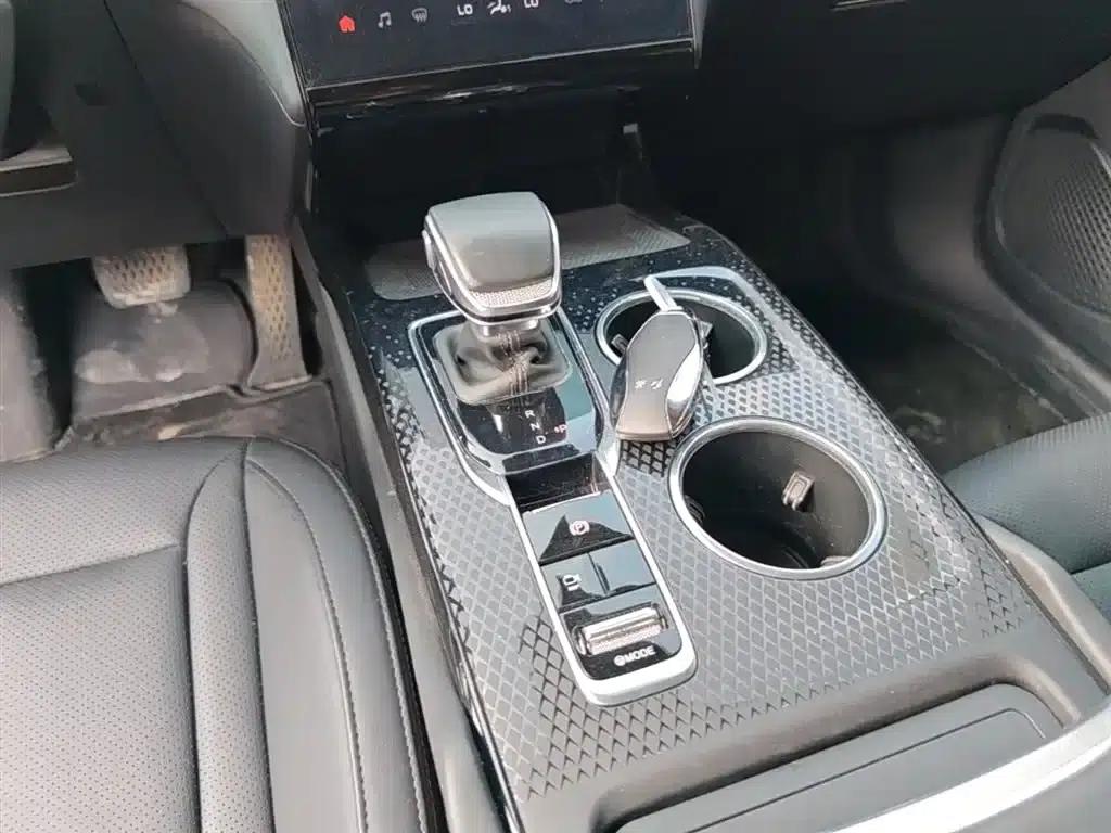 Hongqi HS3 PHEV 2024 Model, 115km/h Performance Edition — миниатюра 14