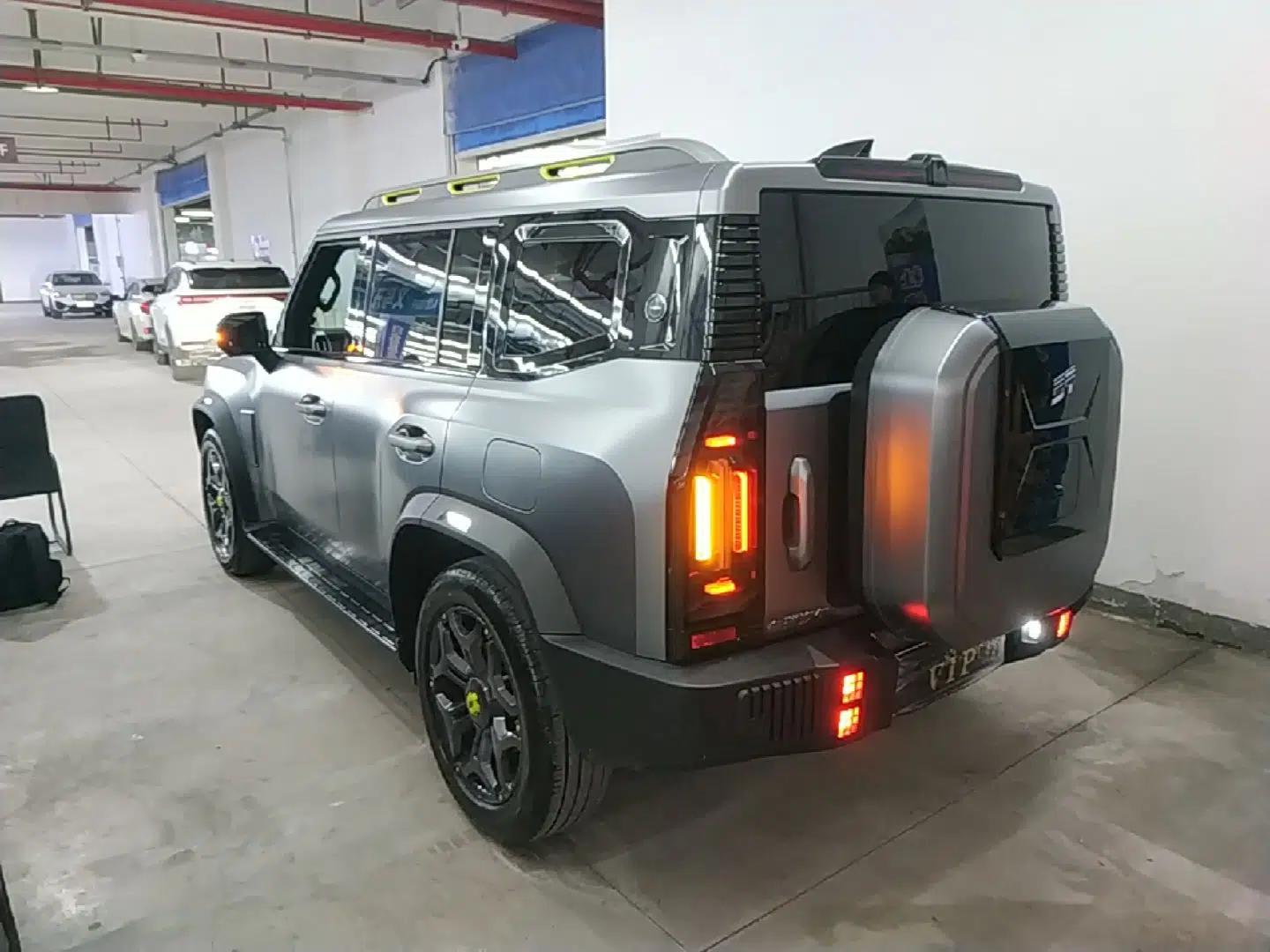 JETOUR Shanhai Traveler C-DM 2024 C-DM 208KM Mountain & Wilderness Edition — миниатюра 4