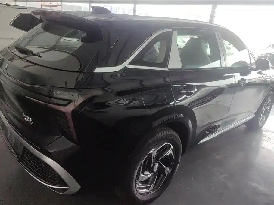 Hongqi HS3 2024 1.5T Zhiwei Edition — миниатюра 3