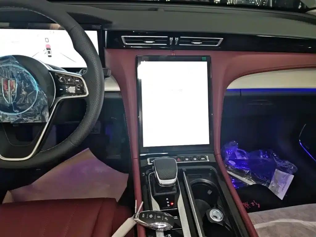 Hongqi H5 PHEV 2025 Model 170 Super Hybrid — миниатюра 13