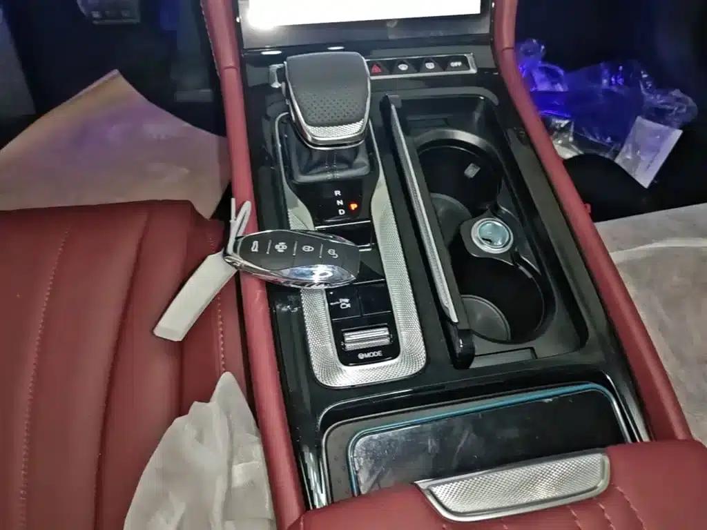 Hongqi H5 PHEV 2025 Model 170 Super Hybrid — миниатюра 14