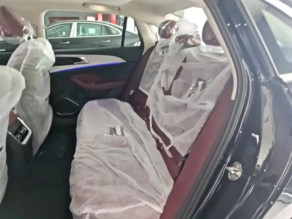 Hongqi H5 PHEV 2025 Model 170 Super Hybrid — миниатюра 17
