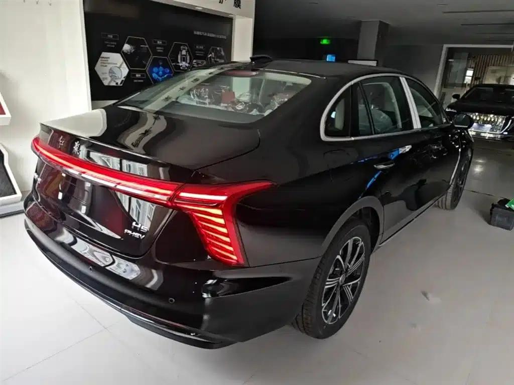 Hongqi H5 PHEV 2025 Model 170 Super Hybrid — миниатюра 7