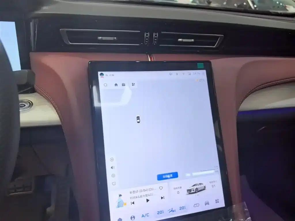 Hongqi H5 PHEV 2025 Model 170 Super Hybrid — миниатюра 13