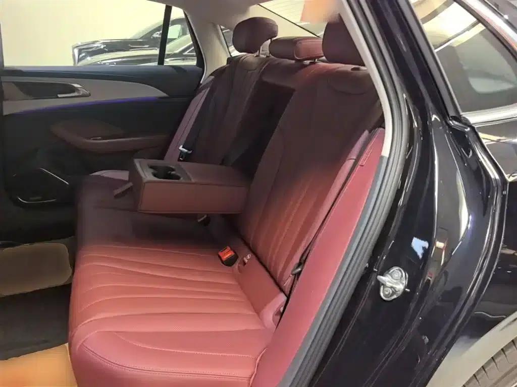 Hongqi H5 PHEV 2025 Model 170 Super Hybrid — миниатюра 17