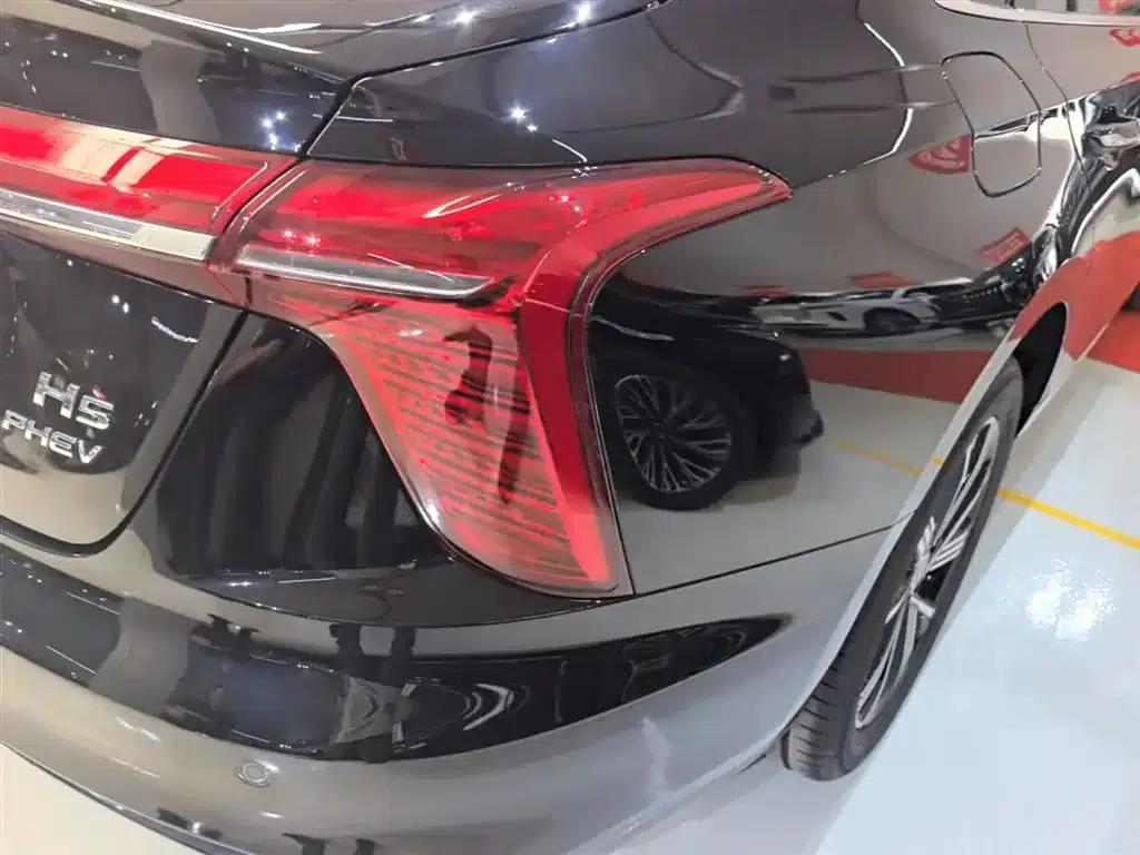 Hongqi H5 PHEV 2025 Model 170 Super Hybrid — миниатюра 8