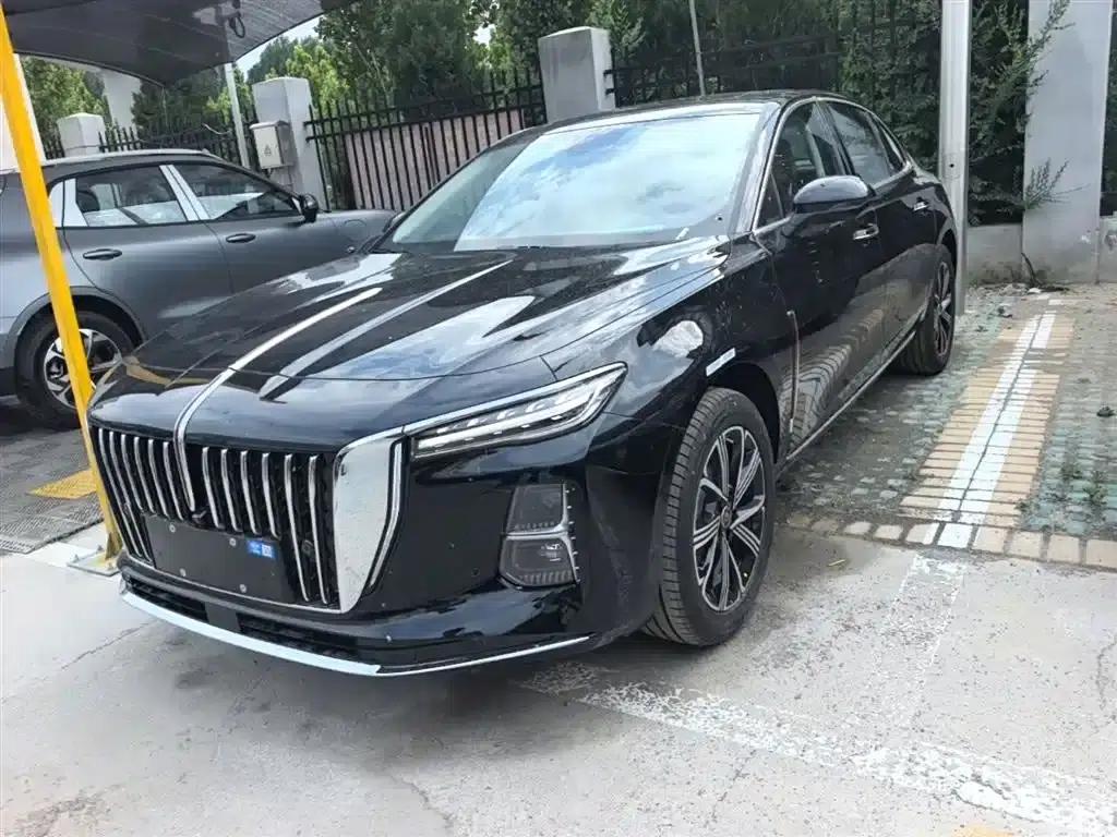Hongqi H5 PHEV 2025 130 Super Hybrid Edition — миниатюра 2