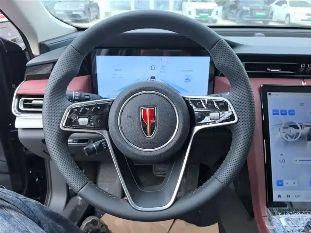 Hongqi H5 PHEV 2025 130 Super Hybrid Edition — миниатюра 11