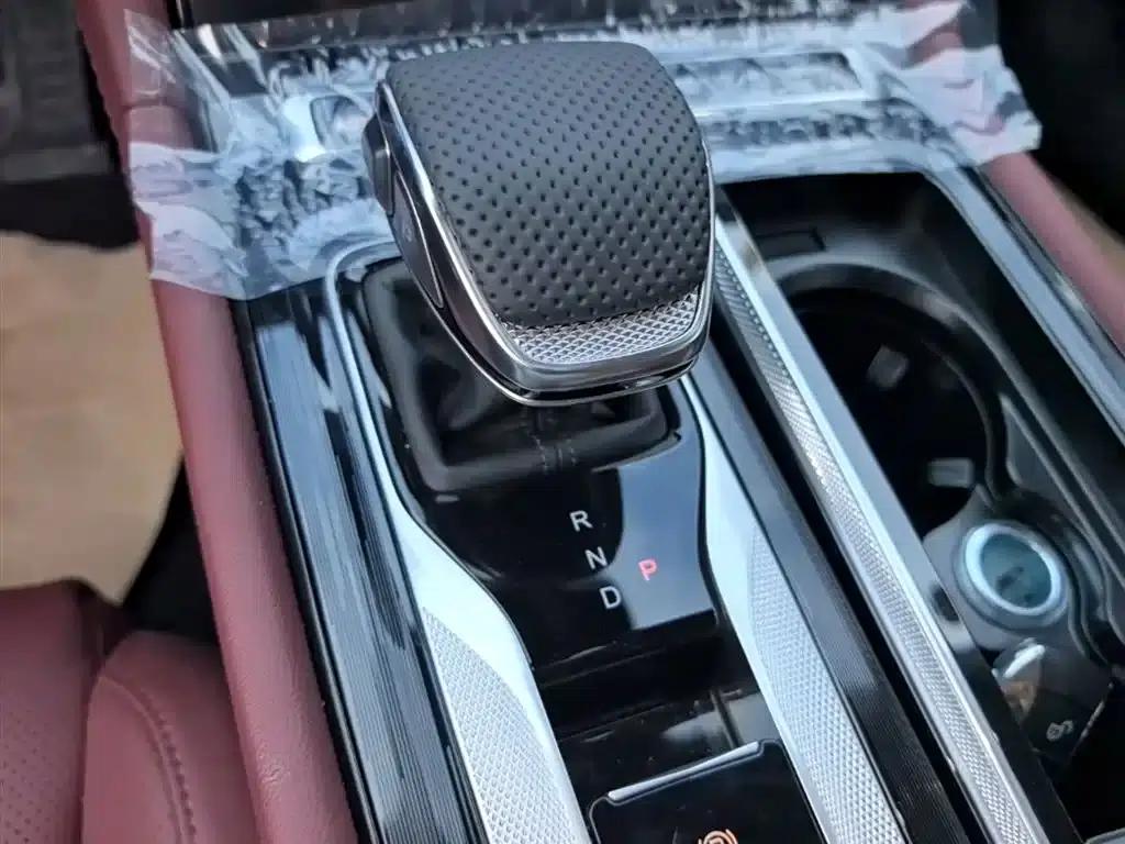 Hongqi H5 PHEV 2025 130 Super Hybrid Edition — миниатюра 14