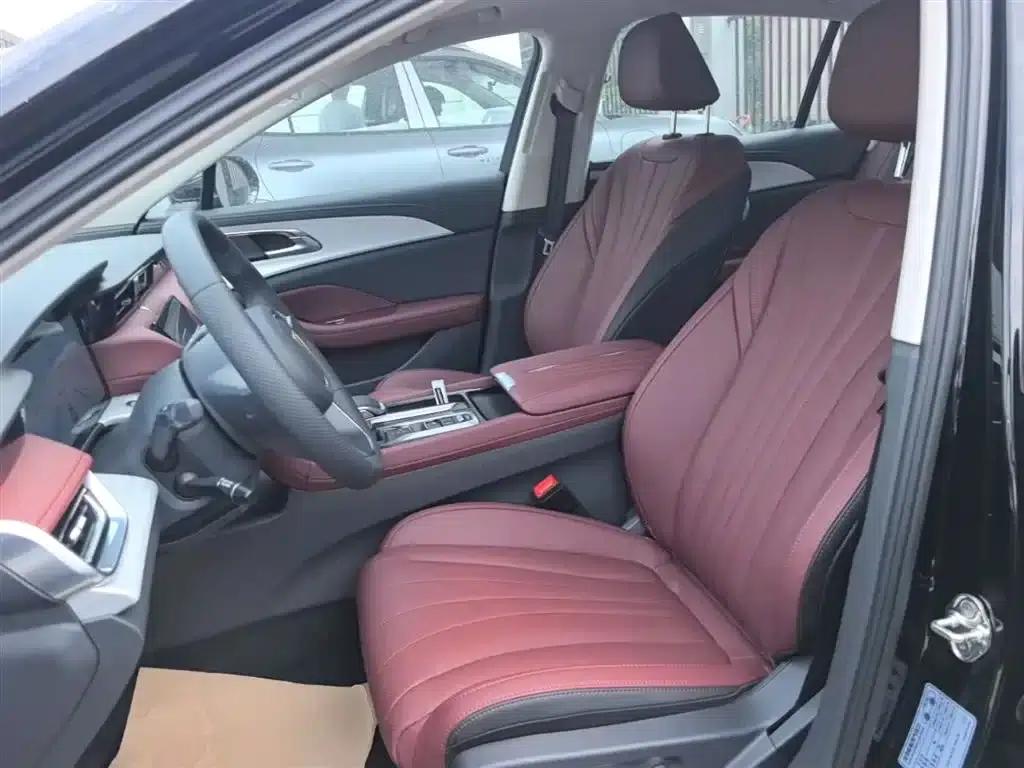 Hongqi H5 PHEV 2025 130 Super Hybrid Edition — миниатюра 15