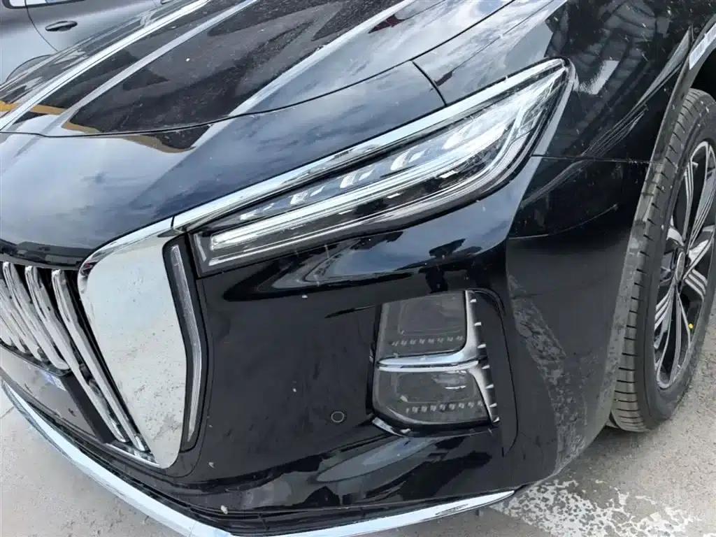 Hongqi H5 PHEV 2025 130 Super Hybrid Edition — миниатюра 24