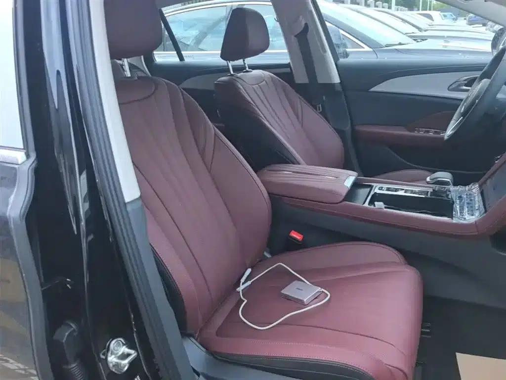 Hongqi H5 PHEV 2025 130 Super Hybrid Edition — миниатюра 25