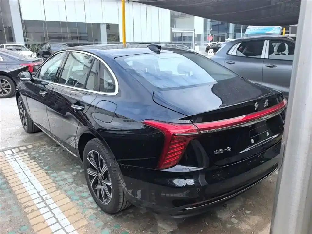 Hongqi H5 PHEV 2025 130 Super Hybrid Edition — миниатюра 5