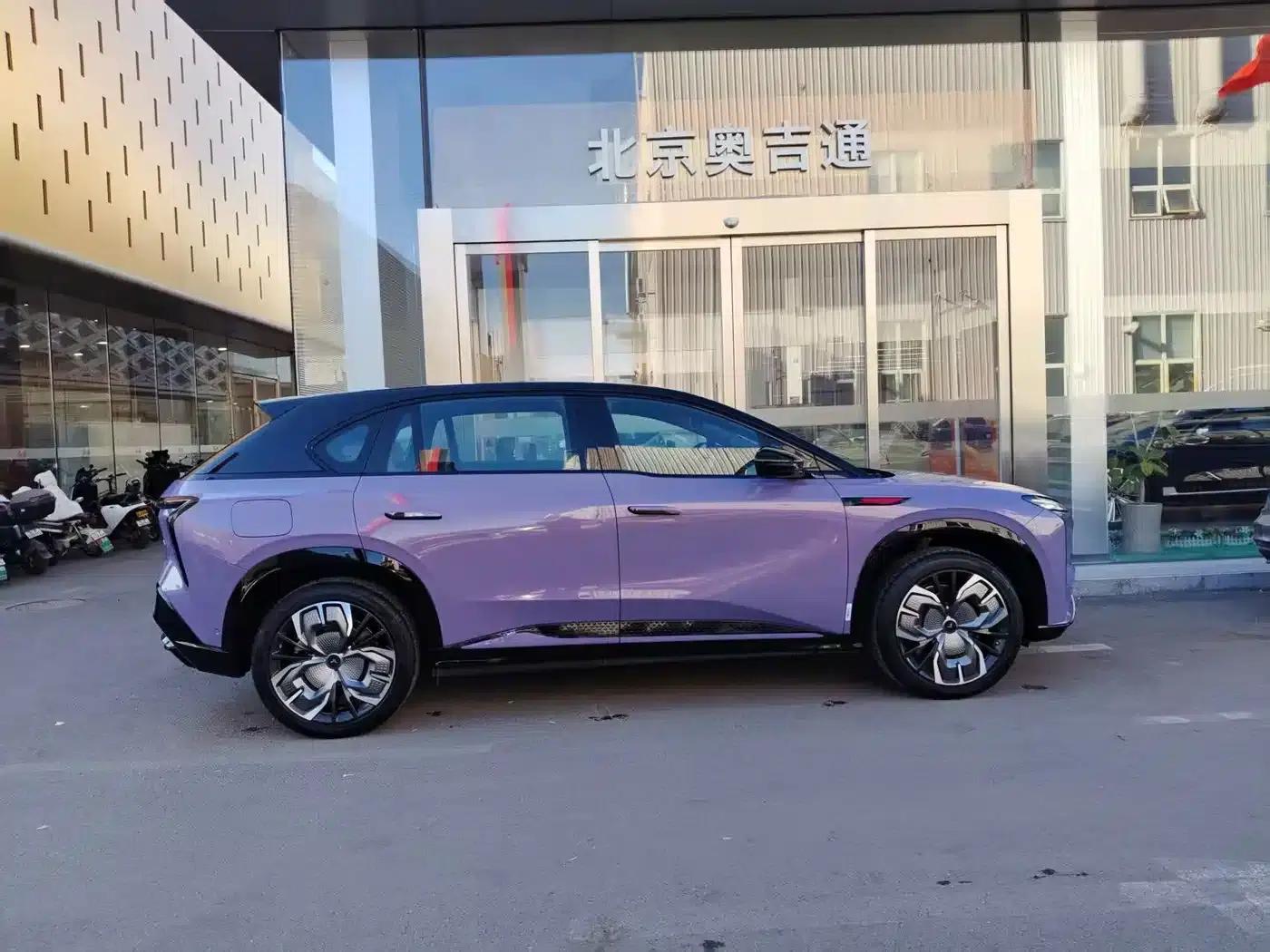 Hongqi Tiangong 08 2025 680 Ultra 4WD Edition — миниатюра 9