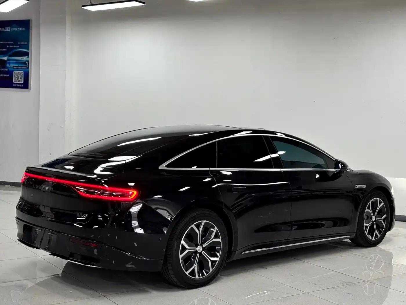 Zhijie S7 2025 Model 855km Max — миниатюра 6