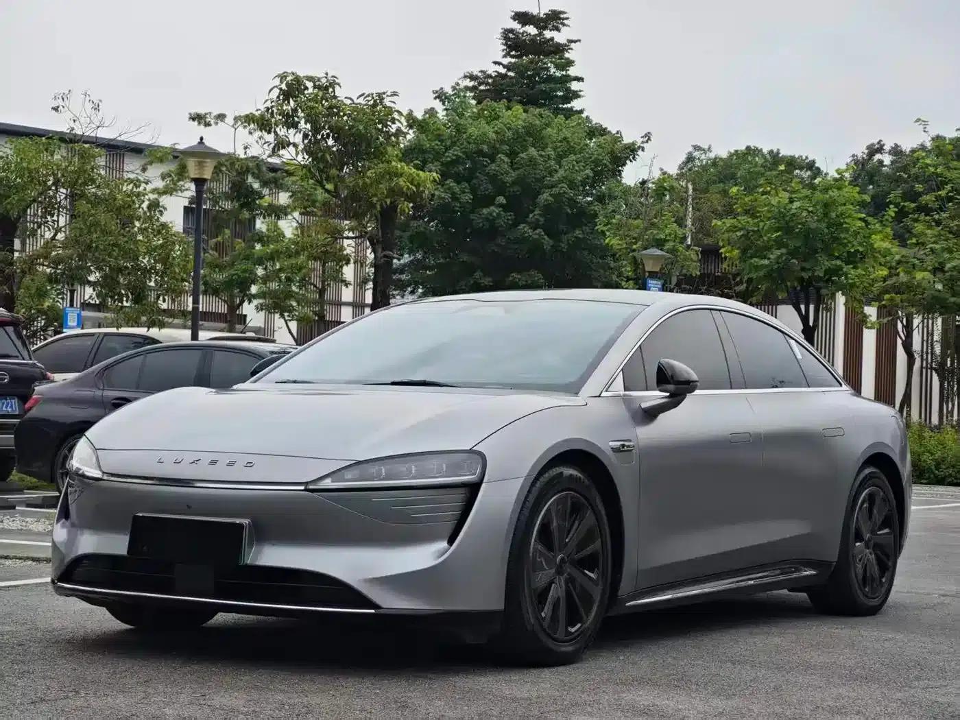 Zhijie S7 2024 Pro Rear-Wheel Drive Long-Range Edition — миниатюра 1