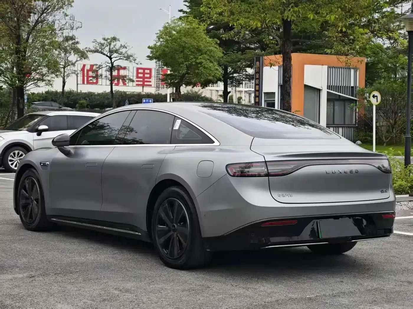 Zhijie S7 2024 Pro Rear-Wheel Drive Long-Range Edition — миниатюра 19